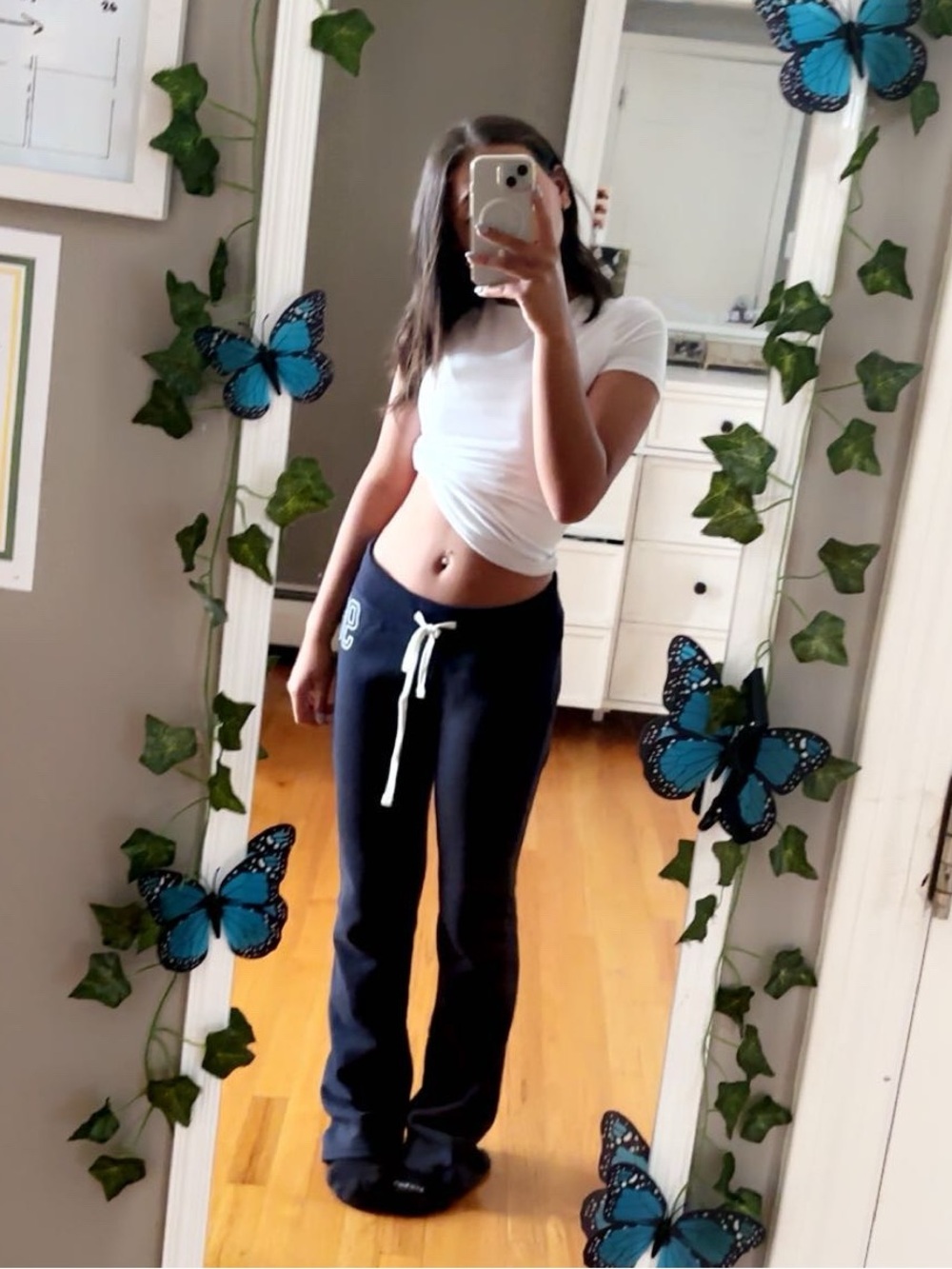 Hollister Navy Boot Cut Sweatpants with White Drawstring and '98 Patch - Picture 4 of 4